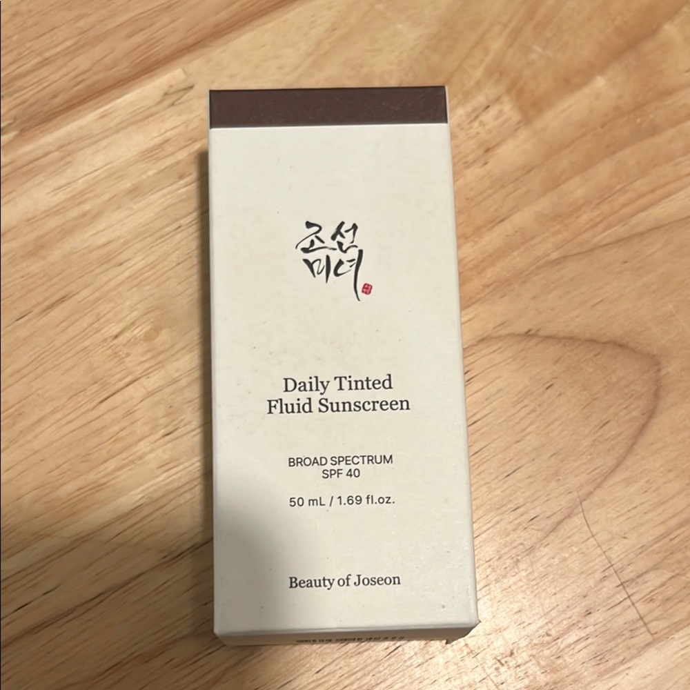 Beauty of Joseon Daily Tinted Fluid Sunscreen shade DP320
